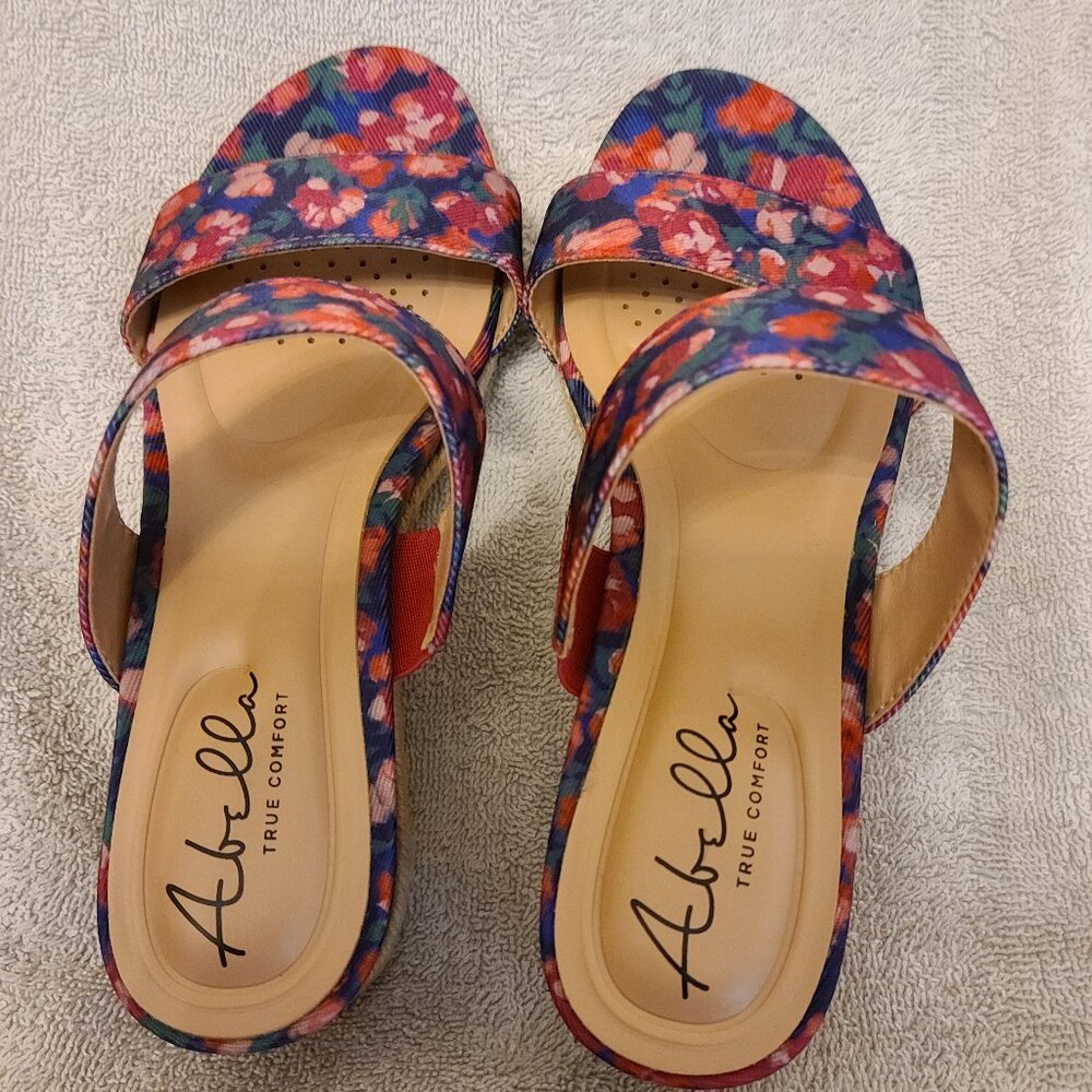 ABELLA "SHAYLA'' ESPEDRILLES BLUE/PINK FLORAL WEDGE SANDAL 7.5 M